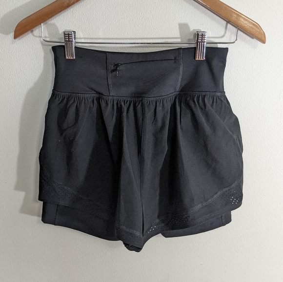 NEW Spanx The Get Moving Short Black - Picture 5 of 5